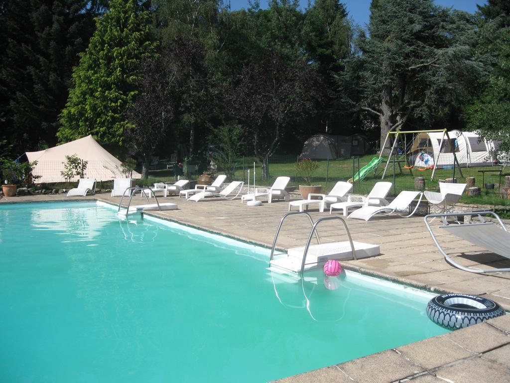 Chambres D'Hotes Le Besset Тьер Экстерьер фото